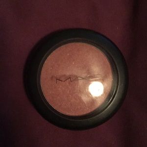 MAC blush